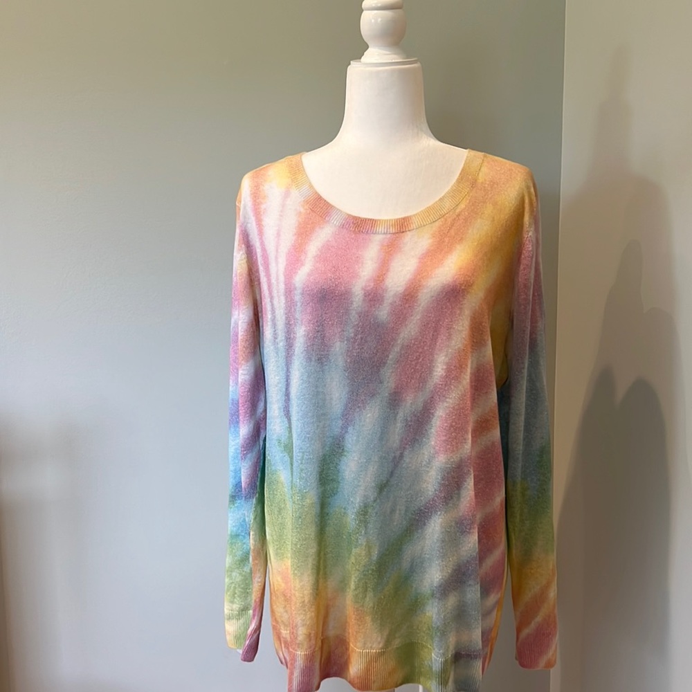 Talbots women’s linen the dye lightweight crew neck sweater. Size XL like new